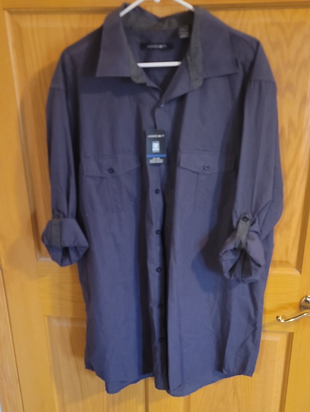 Men's NWT XLT Button-Up Casual Shirt